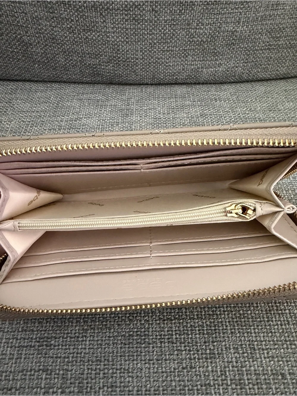 bebe Jessica Zip Wristlet Wallet in Taupe with Card Holder & Keyring Brand New